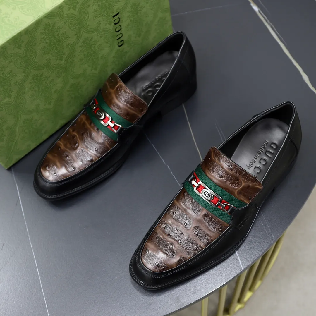 Men's shoes: 250🙅‍♂️🙅‍♂️🙅‍♂️Niuli Brand: GUCCI Size: 38-44 (45 can be customized) Level: Counter classic Material: Original soft cowhide upper Comfortable cowhide lining Original lightweight outsole Style category: Business casual footwear Driving leather shoes Color: Actual picture color
